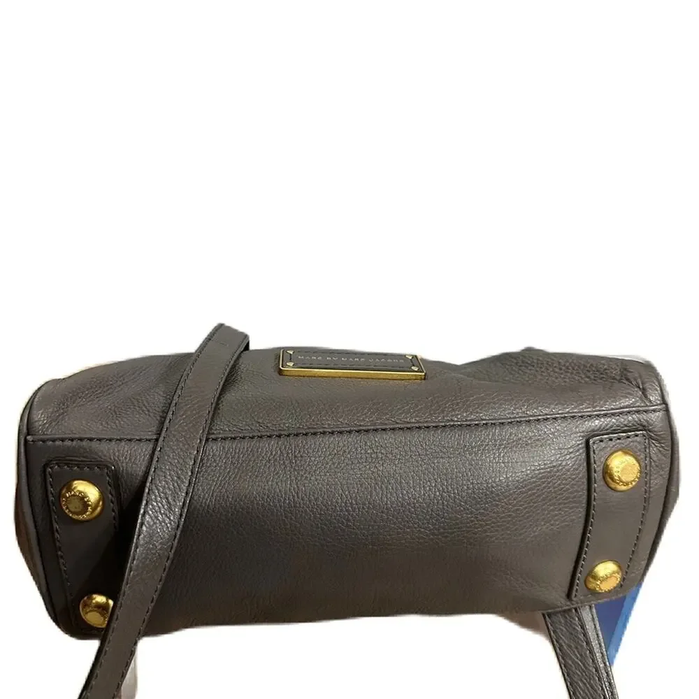 Excellent Marc by Marc Jacobs Too Hot to‎ Handle Shopper Gray Leather Bag